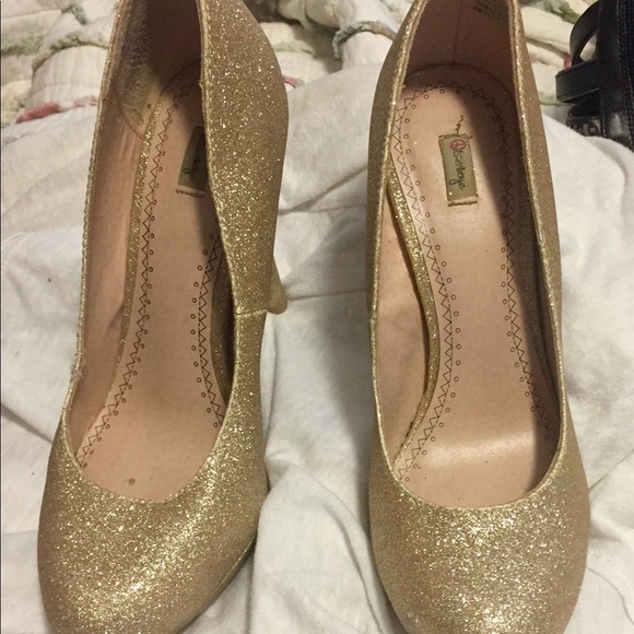 Gold glittery heels - Picture 2 of 2
